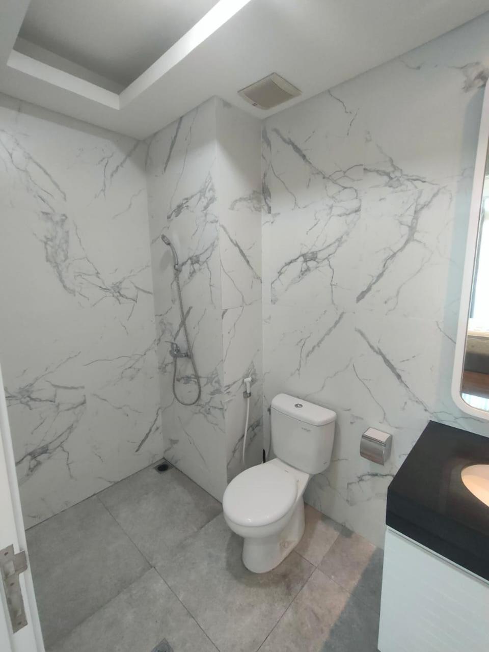 Super Penthouse Stmoritz Apartment, Lippomall Puri Indah Jakarta Exteriér fotografie